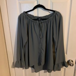 Off the Shoulder Vici Top
